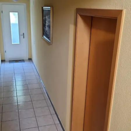 Chris Lejlighed Cadenazzo