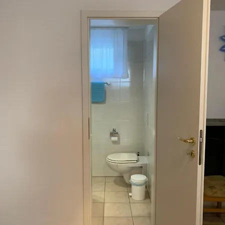 Chris Apartment
